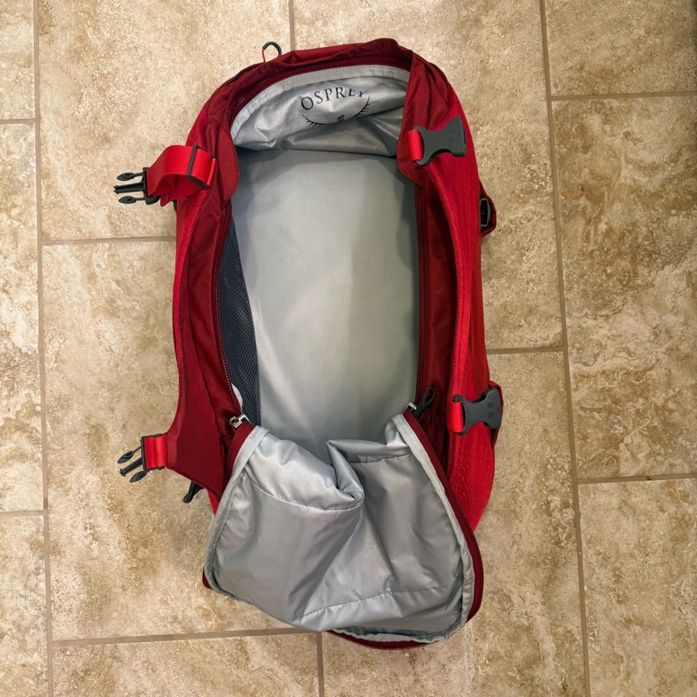 Set of OSPREY Porter 46 Travel Backpack (Diablo Red) & Bago 60L Foldable Duffle - Picture 5 of 15